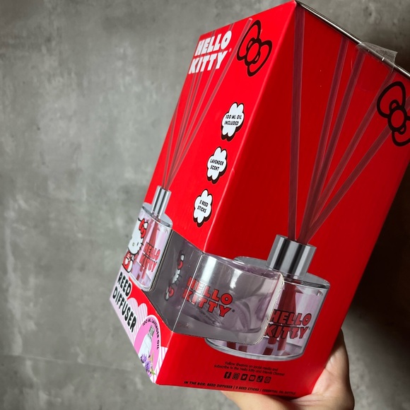Hello kitty diffuser - Picture 2 of 4